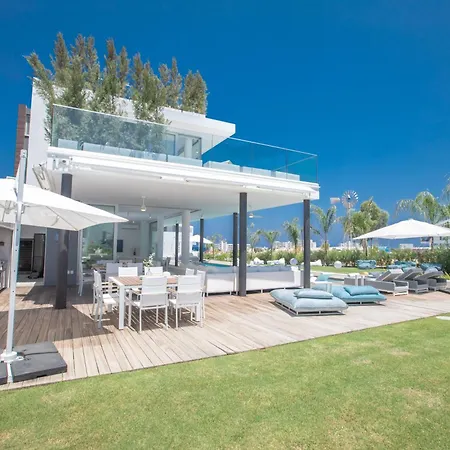 بيت للعطل Olivine Mit Herrlichem Garten, Pool
